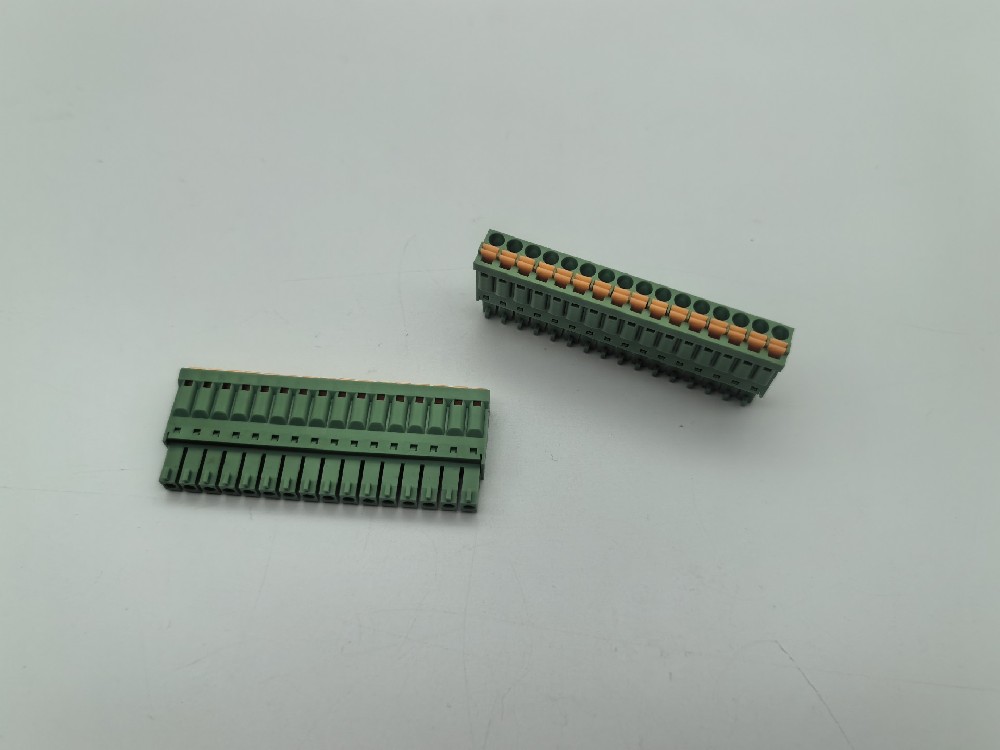 弹片式插板接线端子